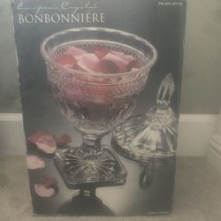 New in Box European Crystal Bonbonniere Candy Dish Thumbnail