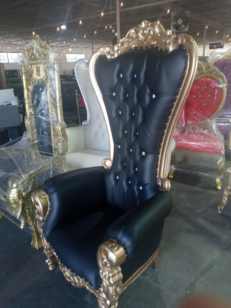 BLACK AND  GOLD THRONE CHAIRS 