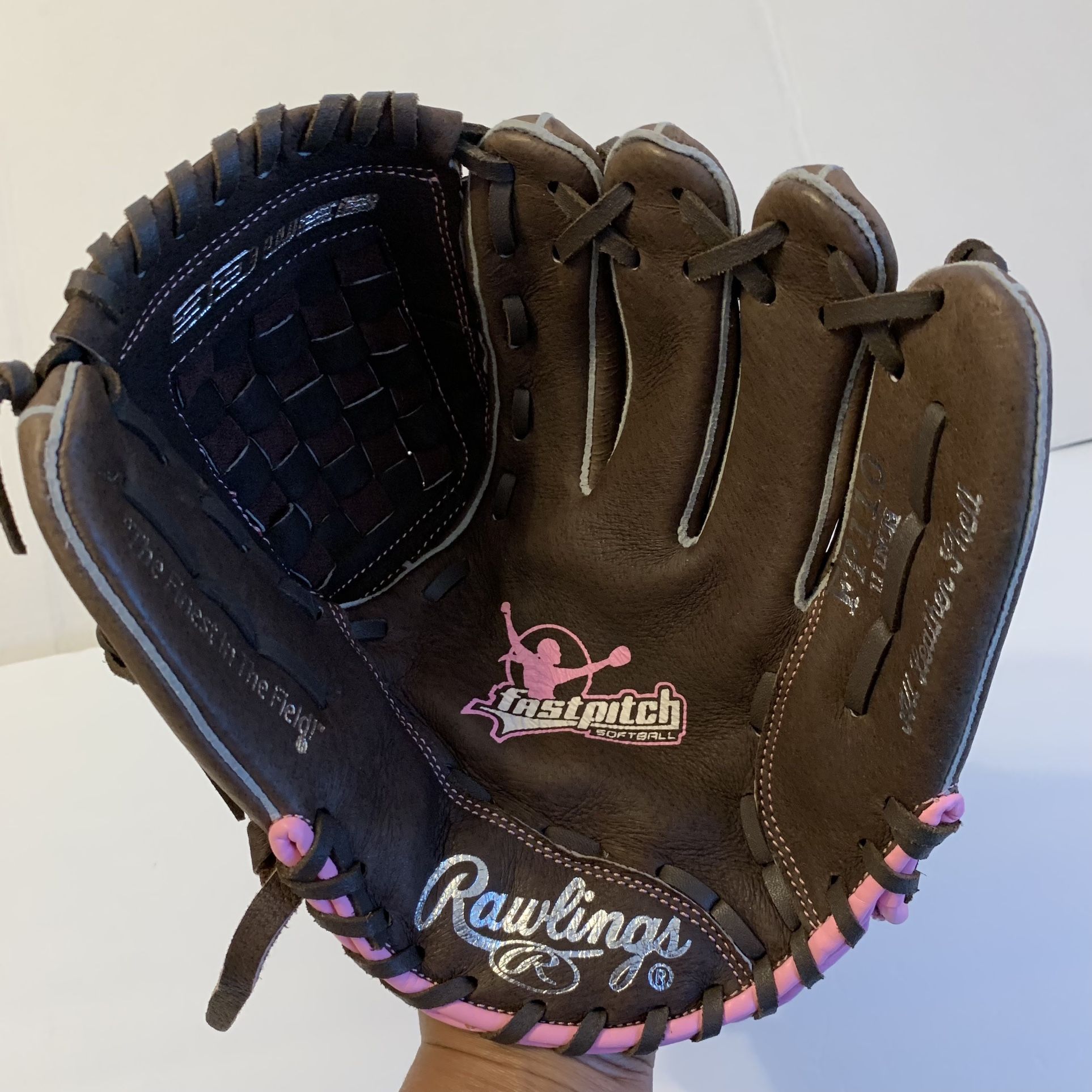 RAWLINGS Fastpitch Softball Glove 11” FP110