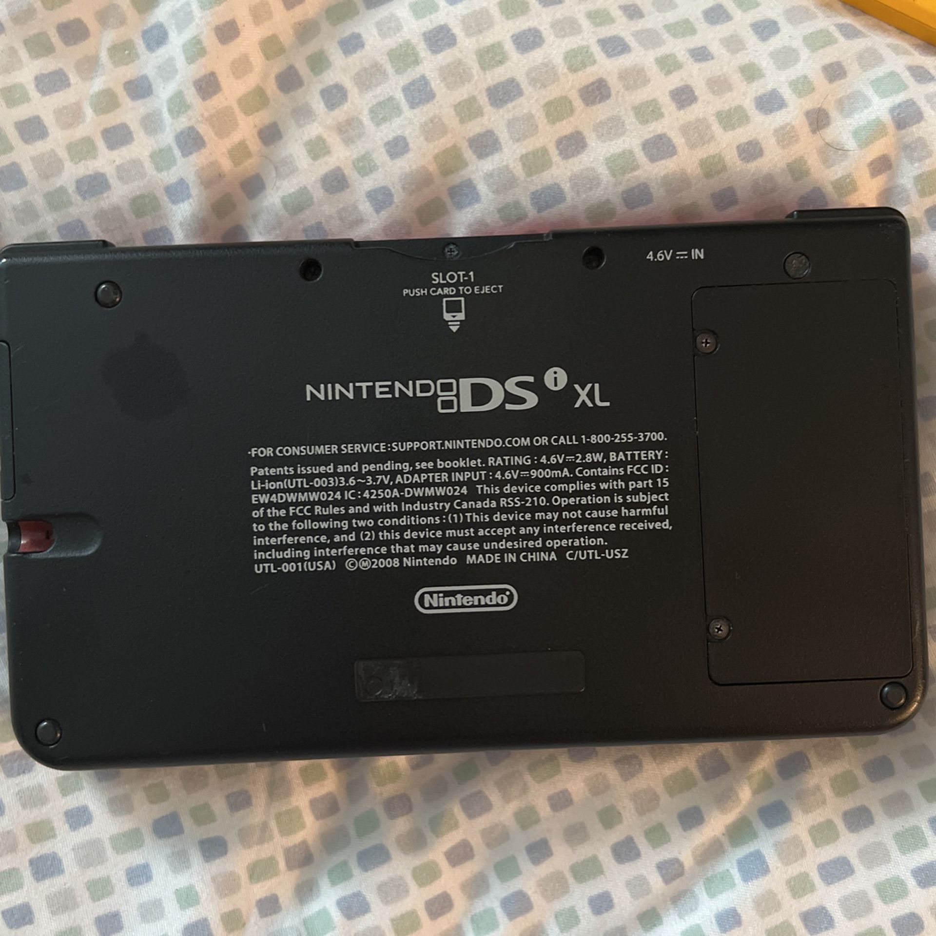 Nintendo Dsi Xl Super Mario Bro Edition  (No Charger And No Stylus)