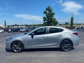 2018 Mazda Mazda3 4-Door Thumbnail