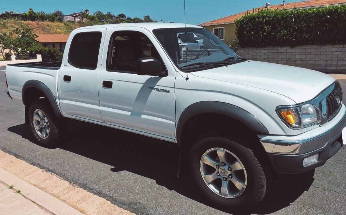 2003 Toyota Tacoma oil changed