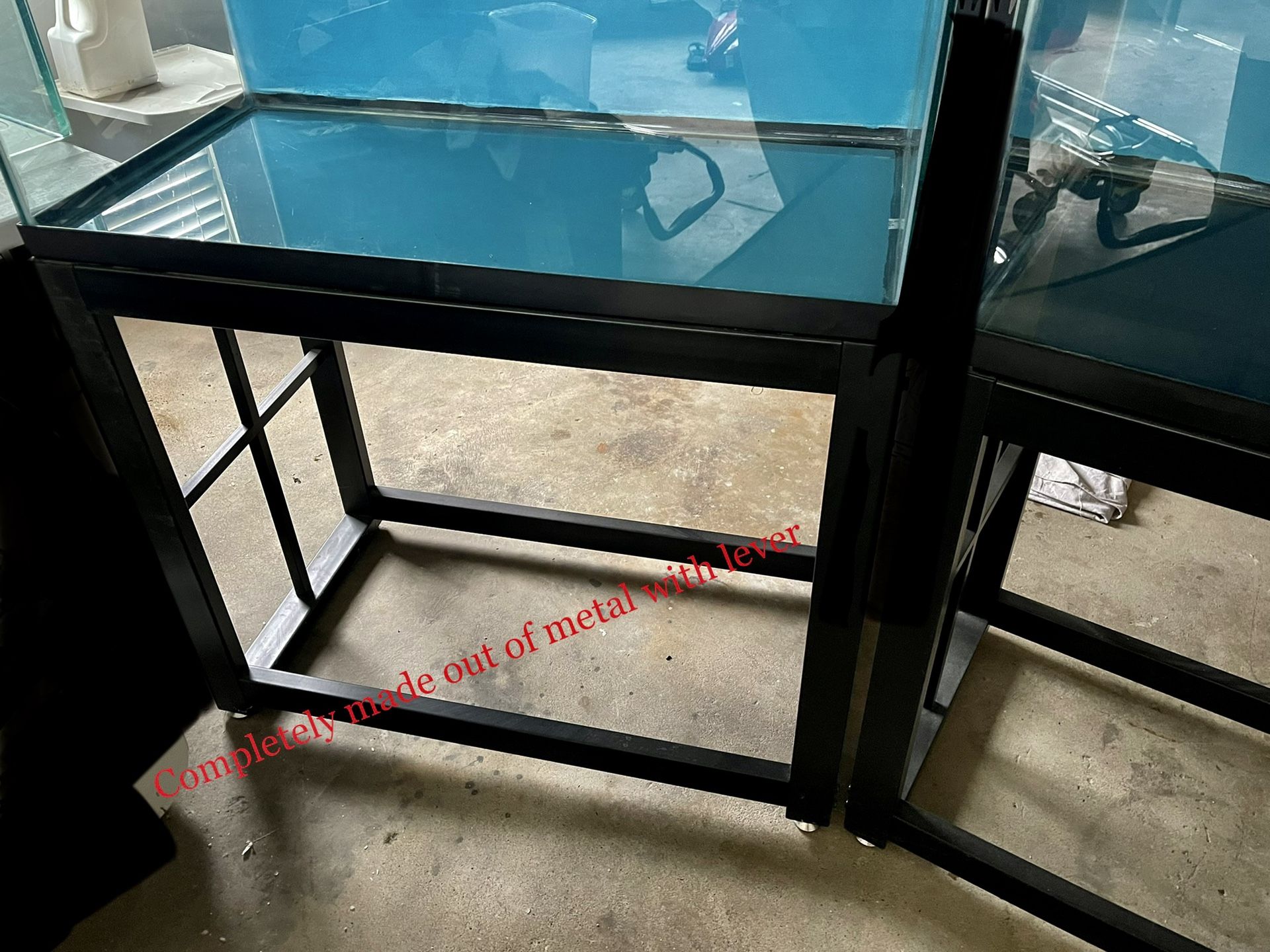 40 Gallon Tank With Self Leveling Metal Stand Lid And Lights