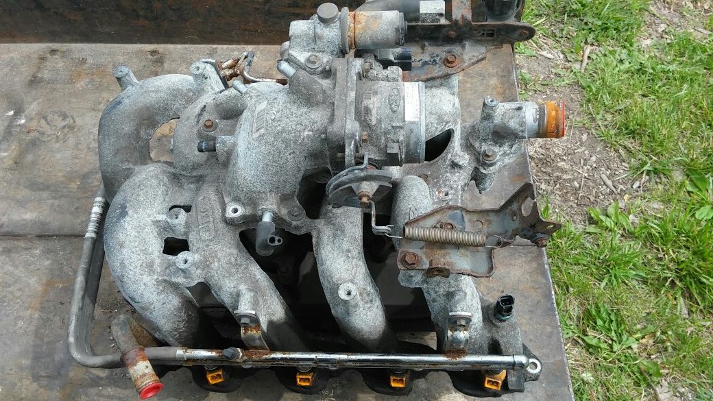 Ford 4.6L Motor, High Mileage, Plus Intake & Throttle Body