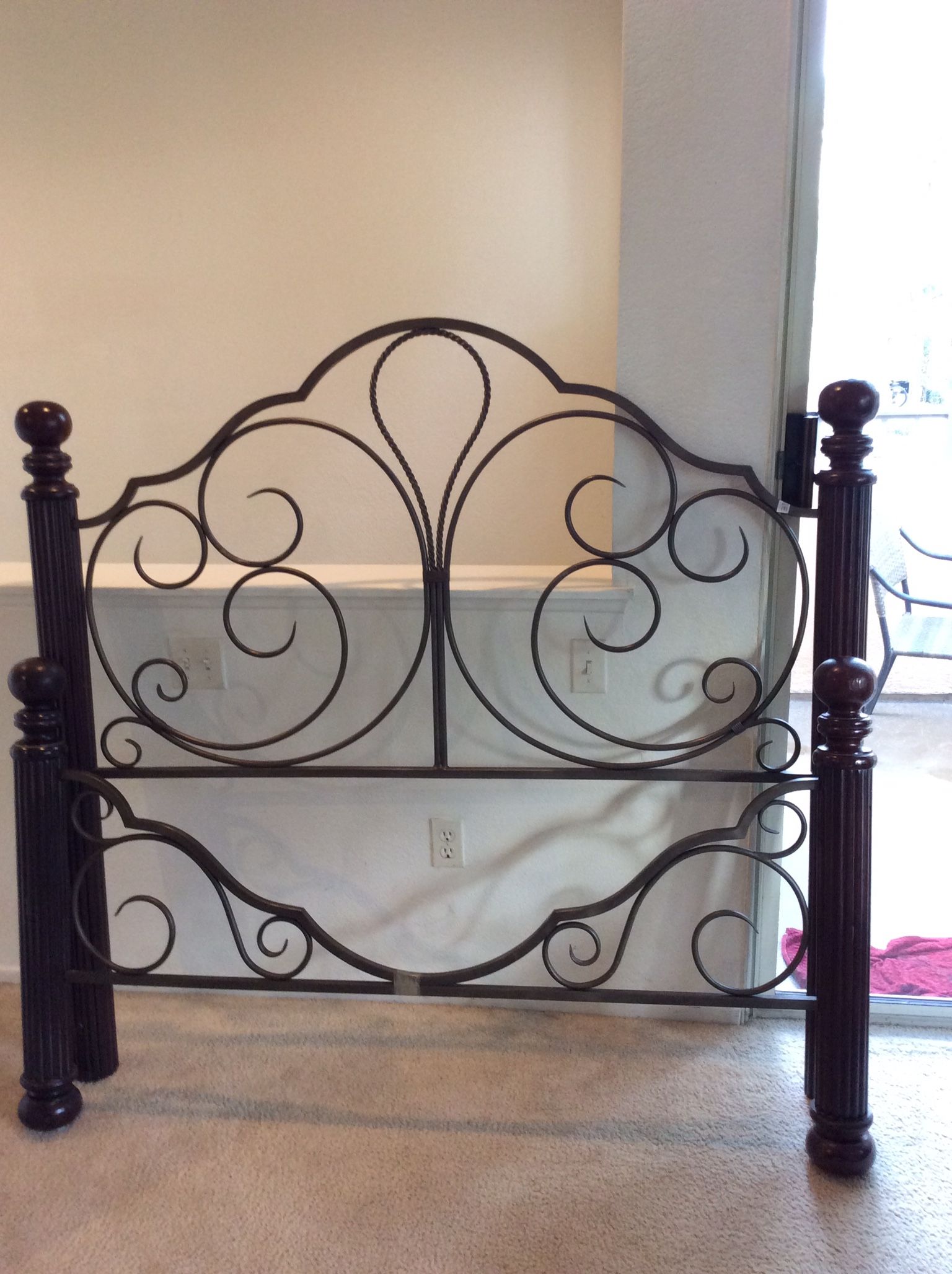 Bed Size Queen Like Very Good No Delivery