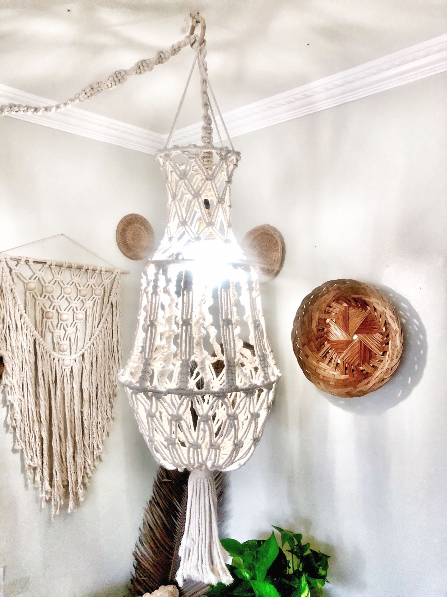 Macrame, macrame lamp, hanging lamp, lighting, boho, bohemian, accent light, lamp