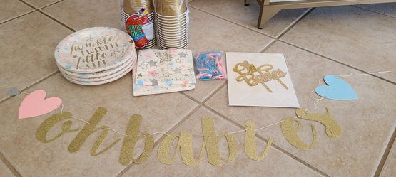 Gender Reveal/Baby Shower Decorations Thumbnail