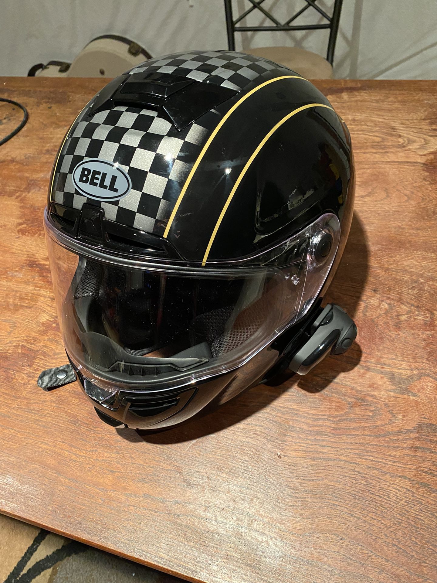 Bell SRT Buster Helmet WITH Sena SMH10 Bluetooth Installed