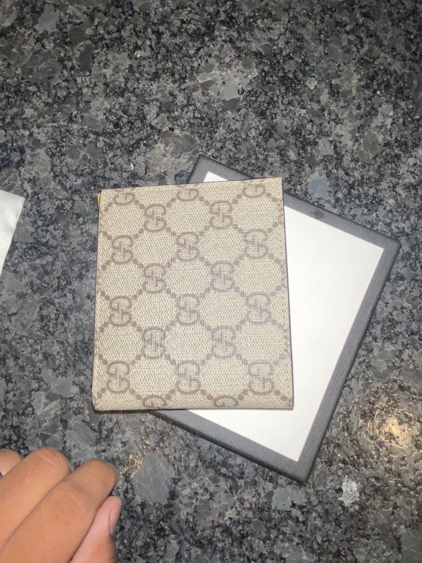 Gucci Neo Vintage GG Supreme wallet