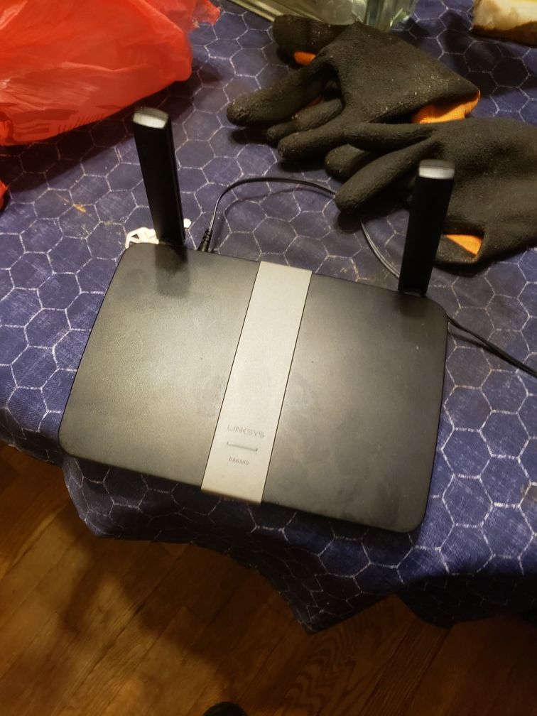 LINKSYS EA6350 Dual-Band Wi-Fi Router