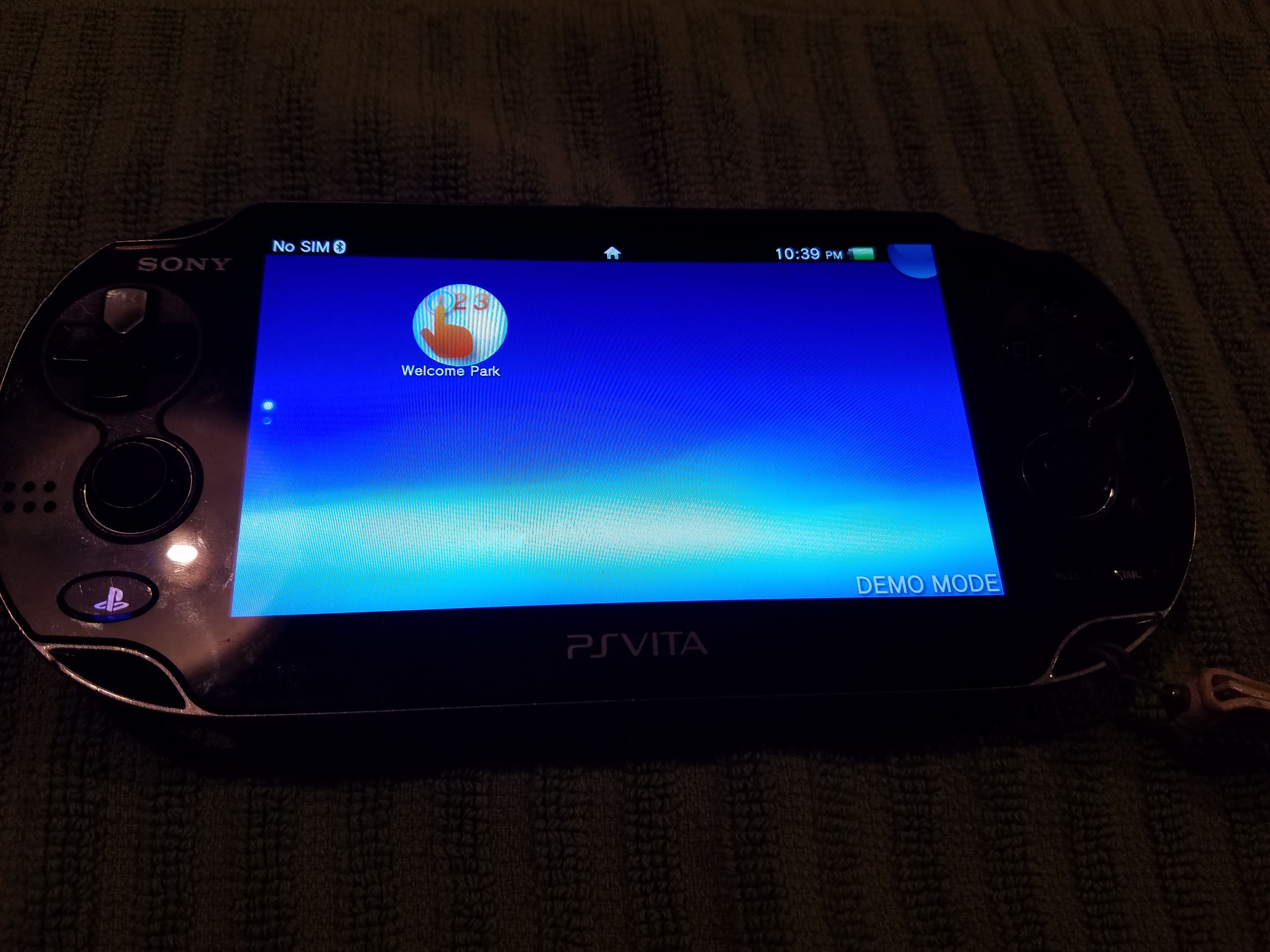 Ps vita kiosk demo unit willing to trade for ps4 games or ps vita games or  40 bucks for Sale in Waddell, AZ - OfferUp