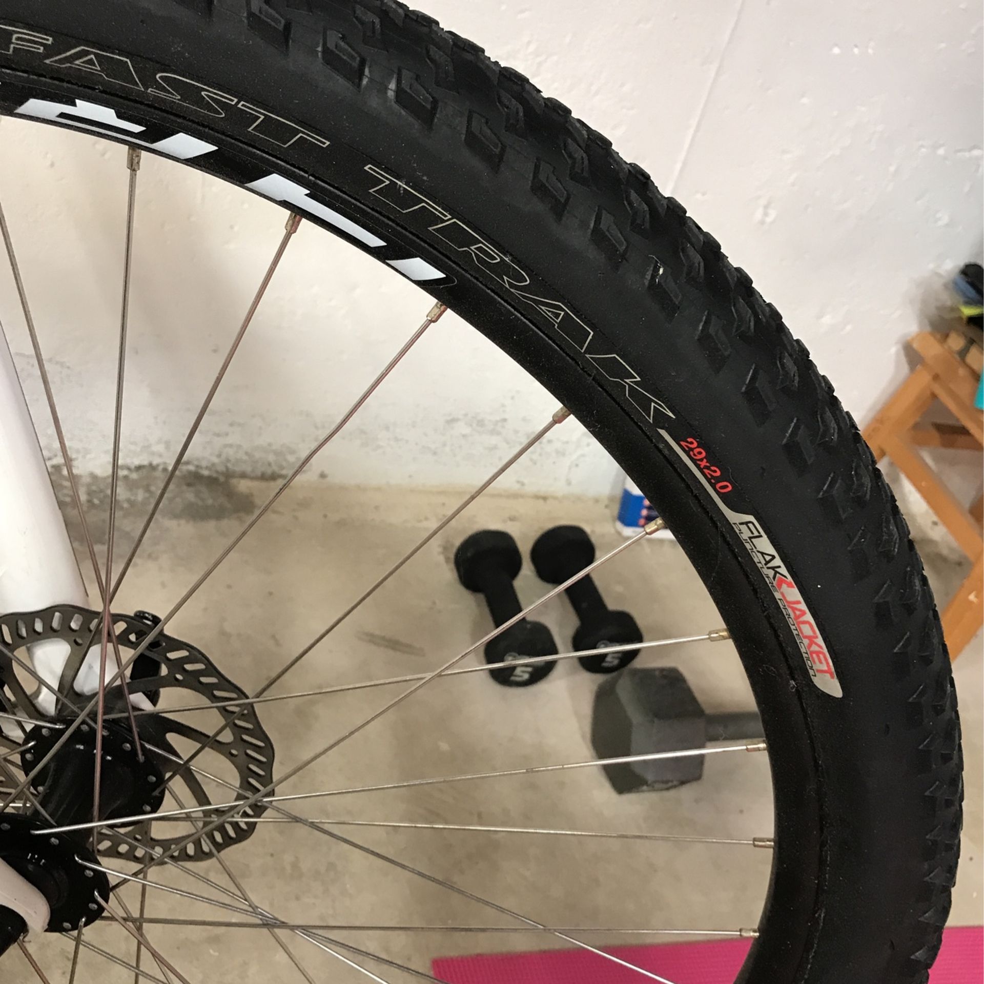 Bike - Specialized - HARDROCK sport -29 Er -