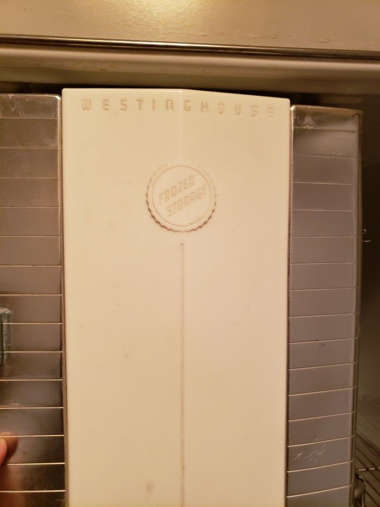 Westinghouse Model L7 Refrigerator. Late 1940's!