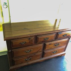 Wooden Dresser with seven drawers, in great condition! Thumbnail
