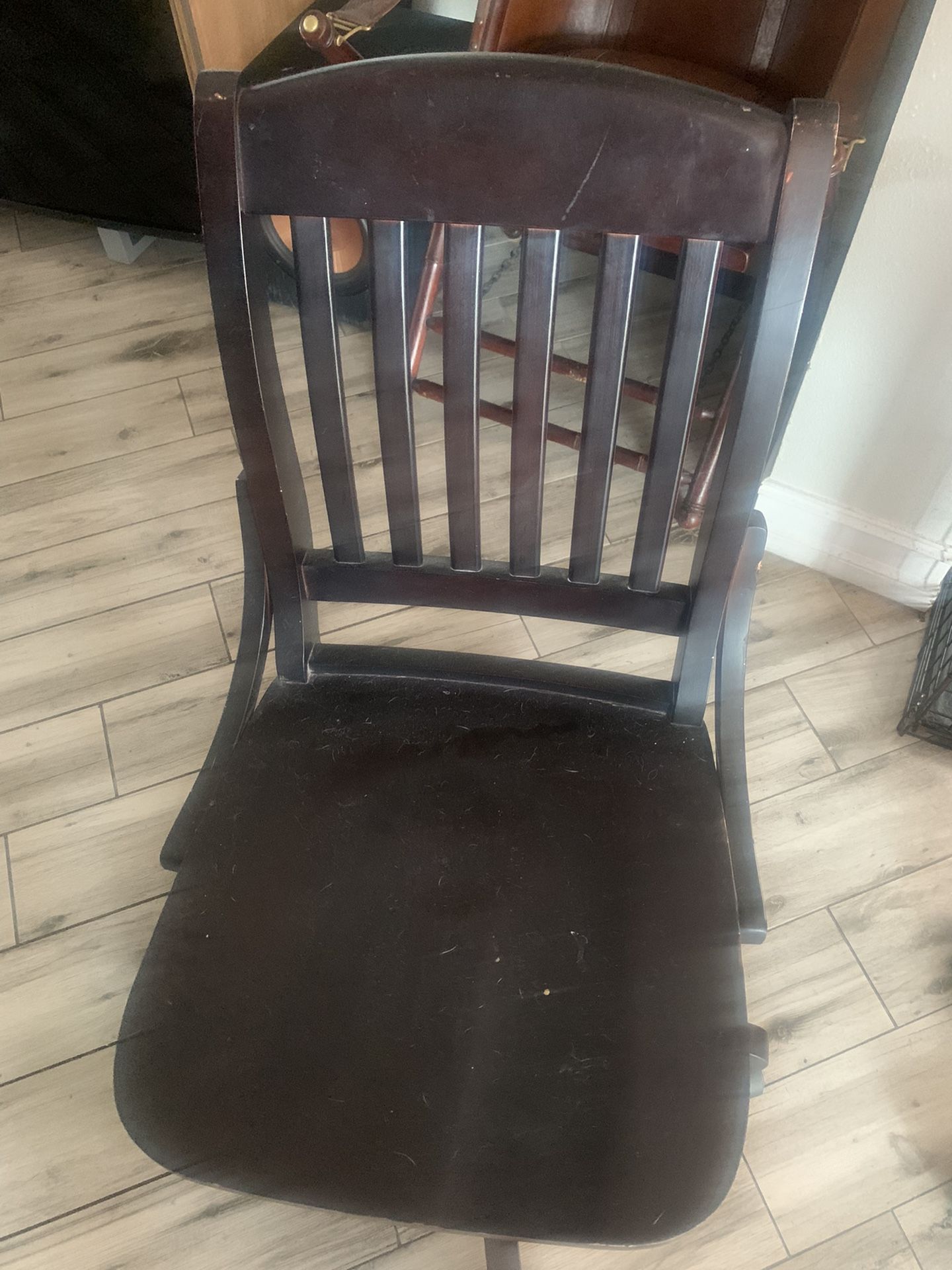 TLC NEEDED WOOD VENTAGE DESK WITH WOOD CHAIR