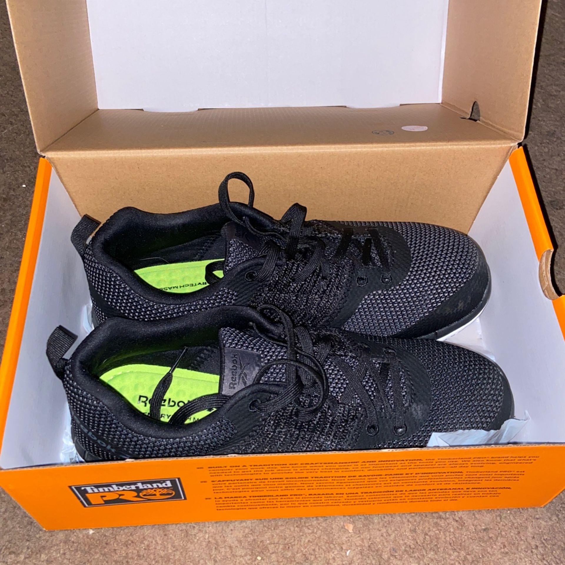 Reebok Work Shoes Hard Toe Tip Steel for Sale in Los