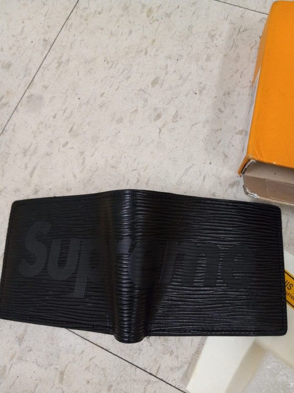 Supreme Wallet