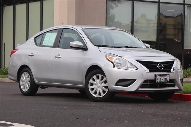 2017 Nissan Versa Sedan