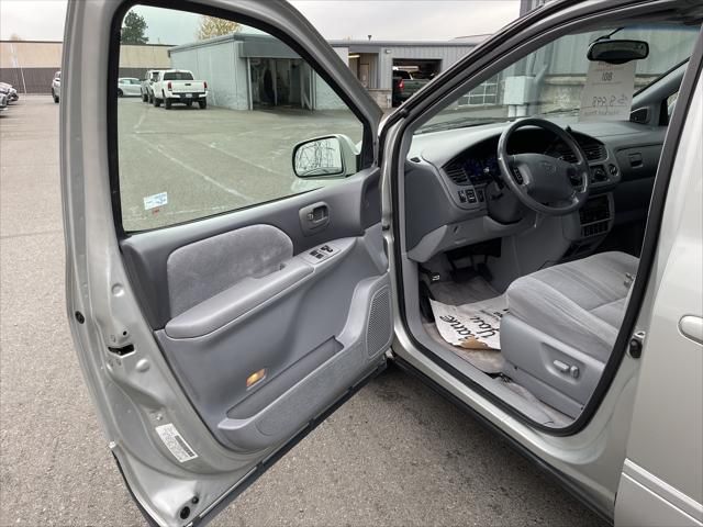 2002 Toyota Sienna