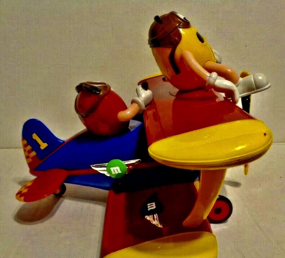 M&M's M&M Chocolate Candy Dispenser Yellow Peanut Toy Airplane