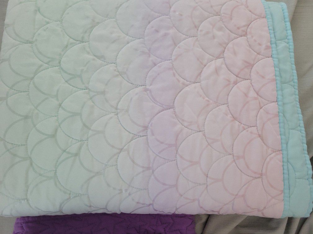 Twin Size Quilt 