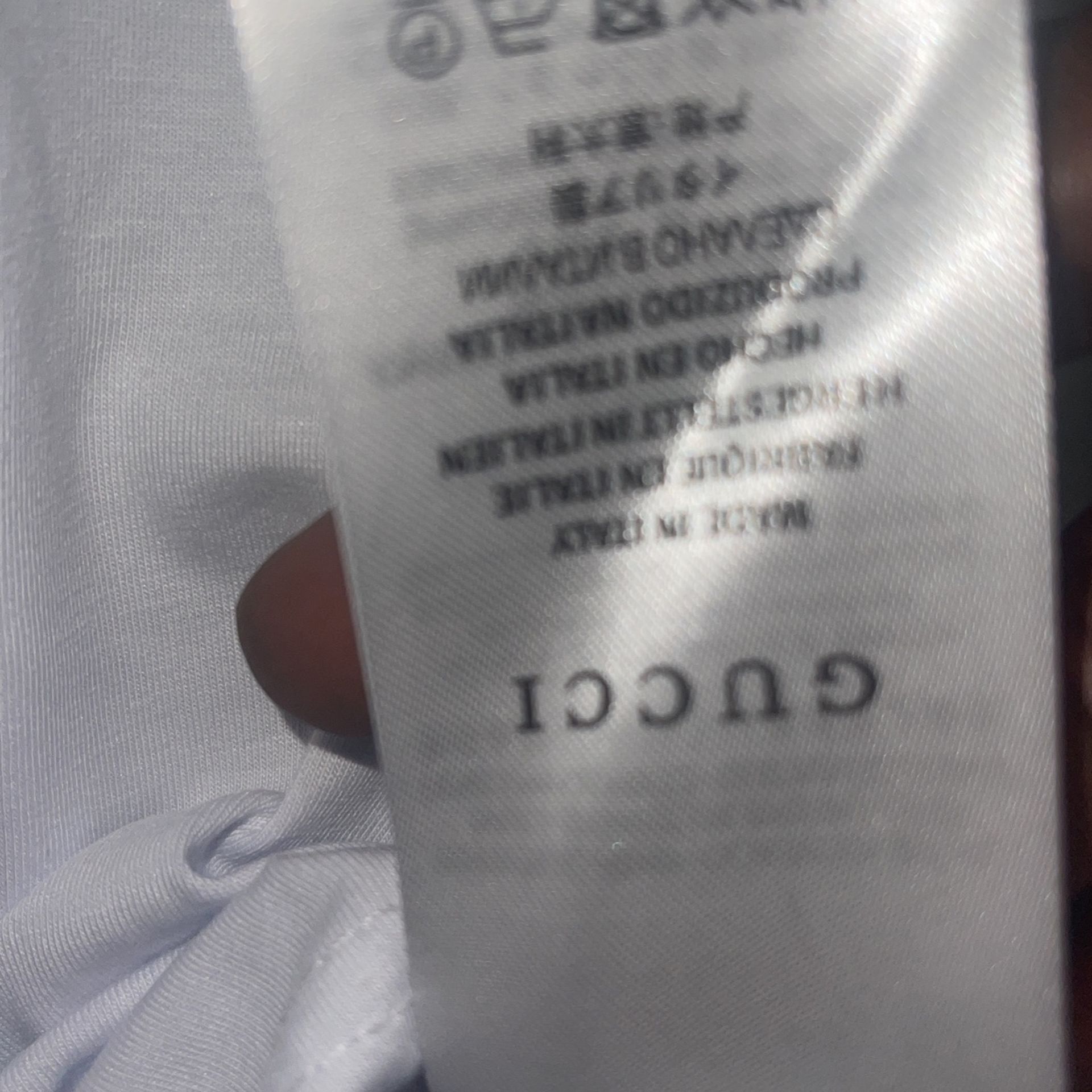 Gucci T-shirt Size Large