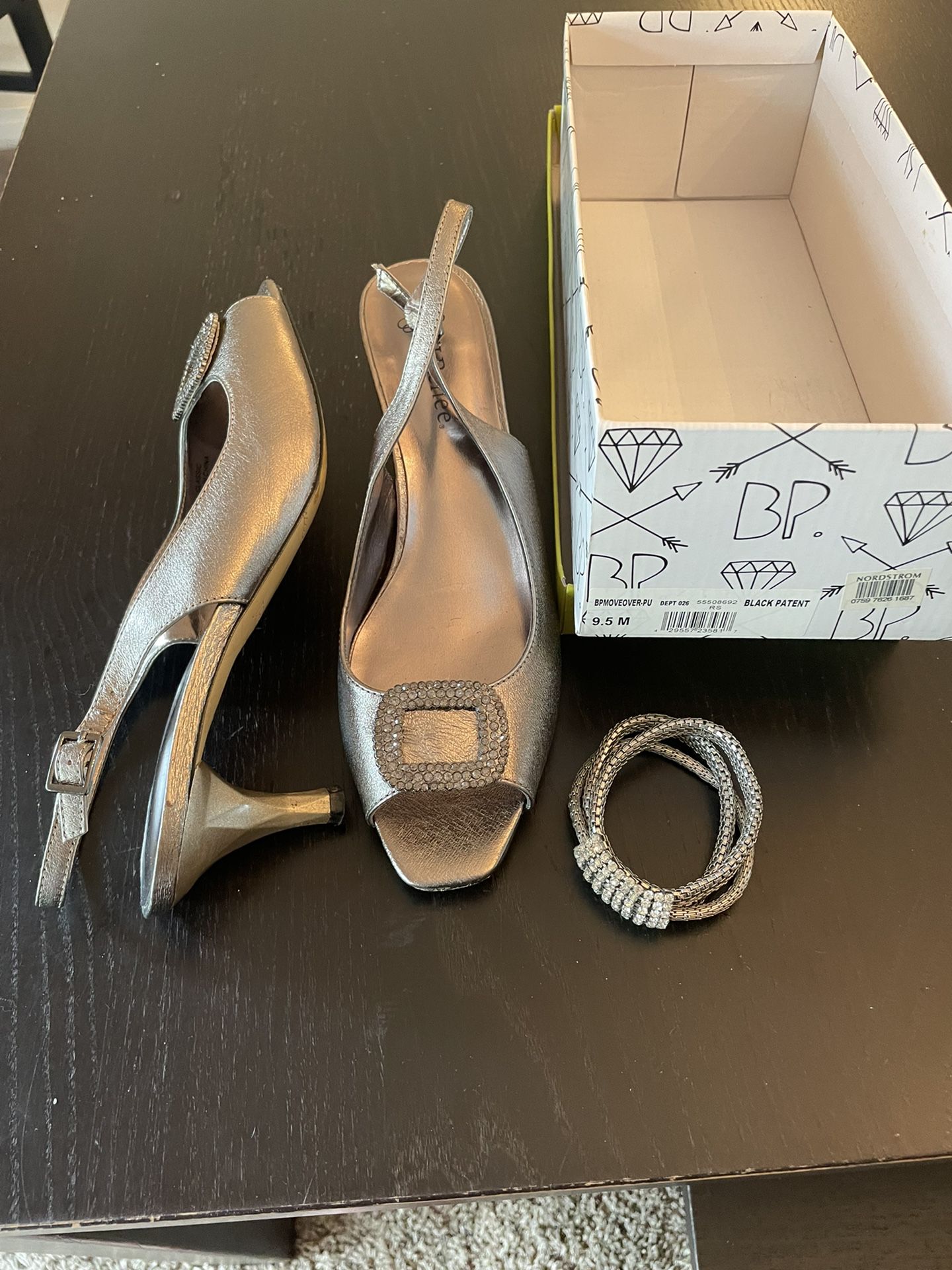J Renee Silver Leather Shoes Size 9.5 With Matching Silver Bracelet