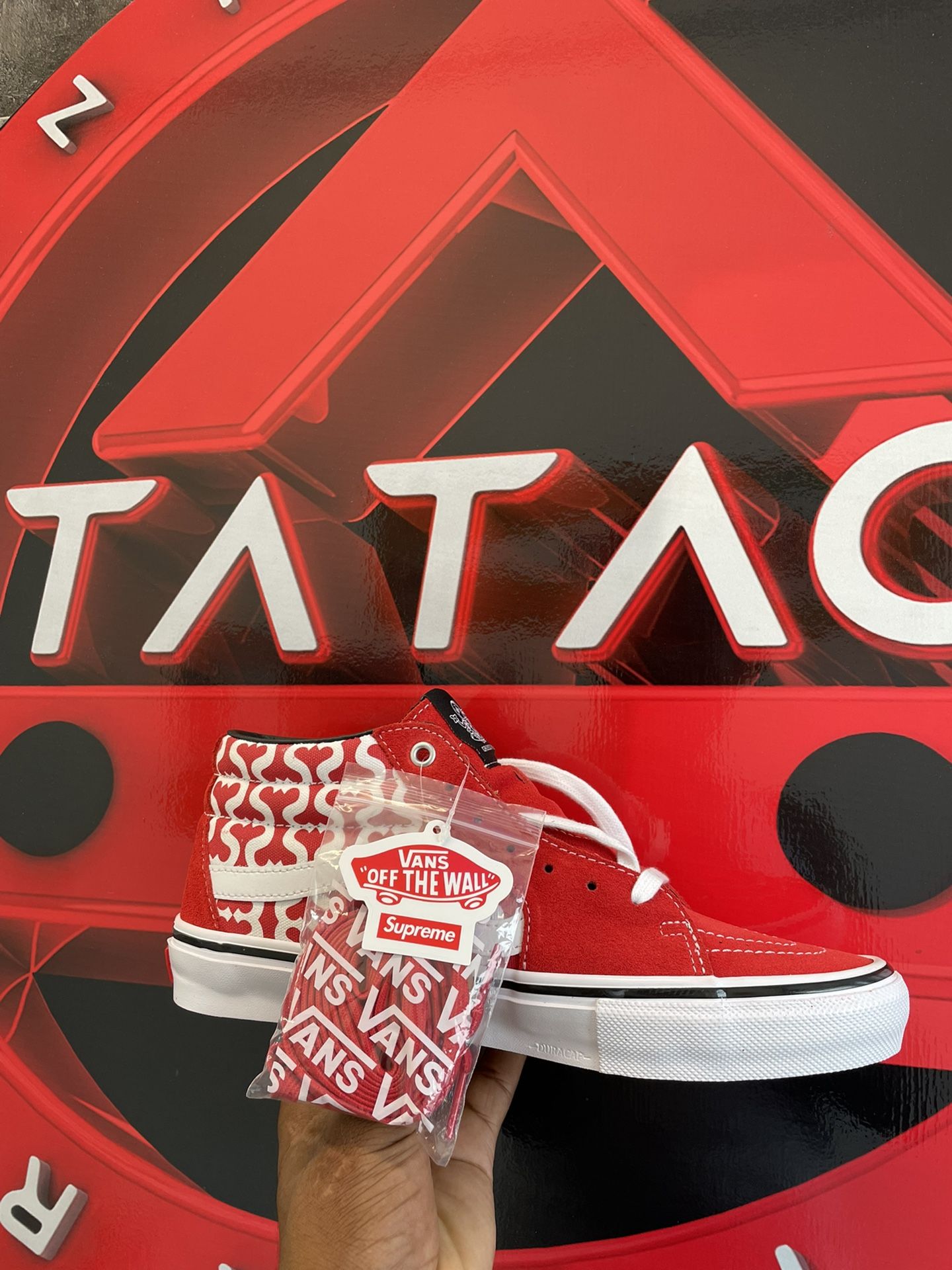 SUPREME S VANS