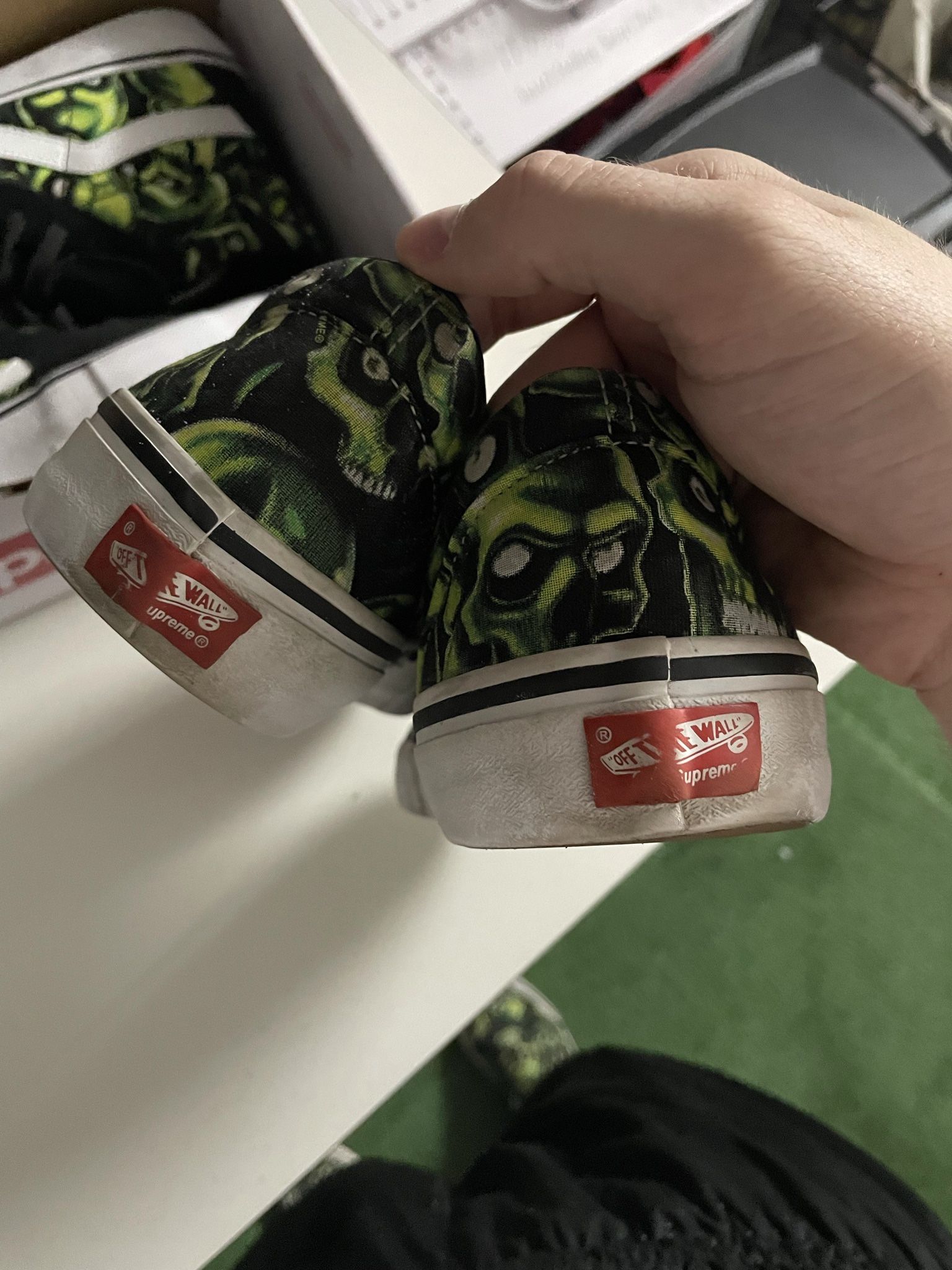 Supreme Skull Pile Vans (SZ9.5)