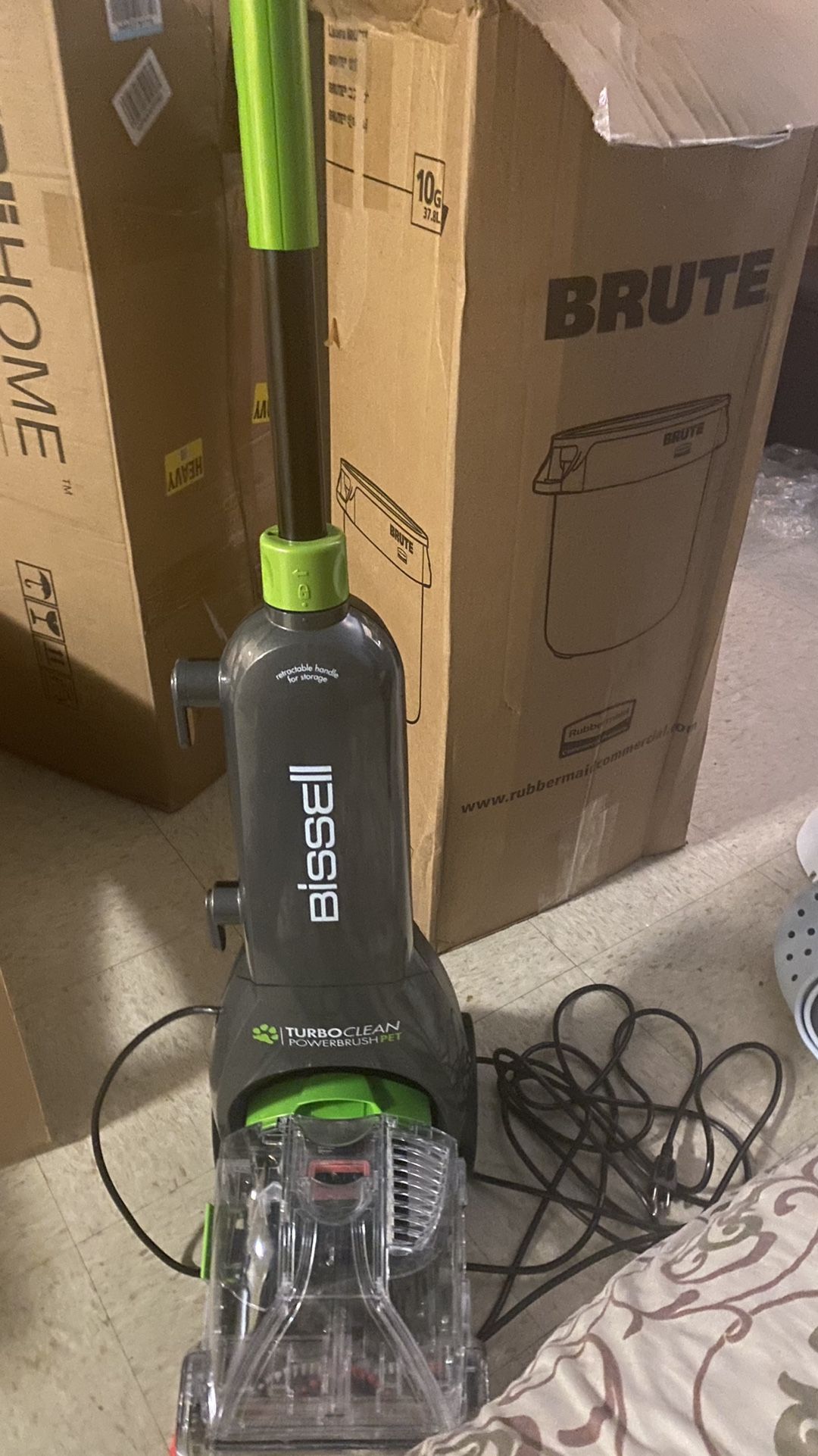 BISSELL Turboclean Powerbrush Pet Upright Carpet Cleaner Machine and Carpet Sham