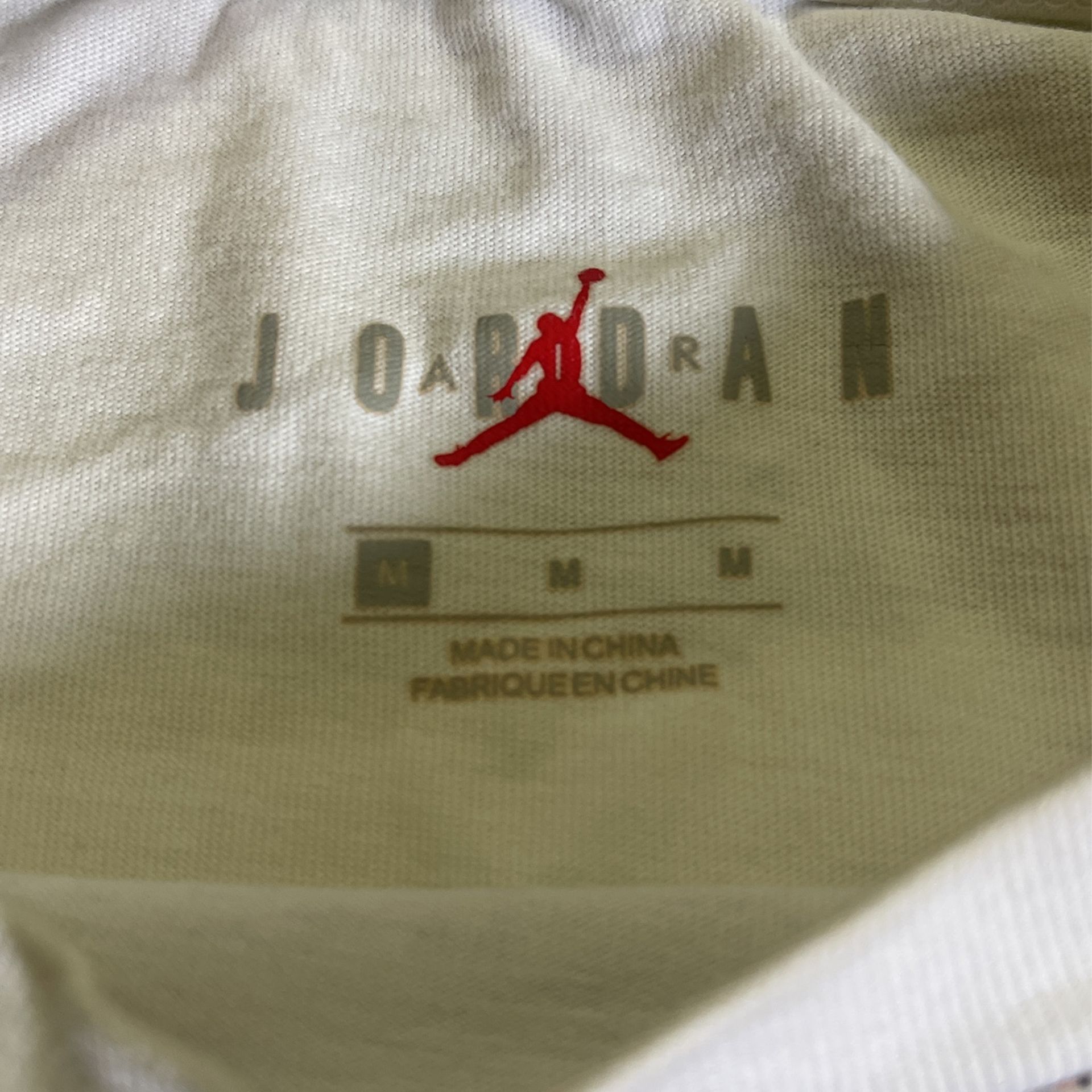 Classic Jordan shirt men’s size medium