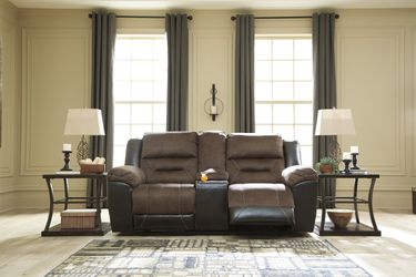 🌼Earhart Chestnut Reclining Living Room Set

 Thumbnail