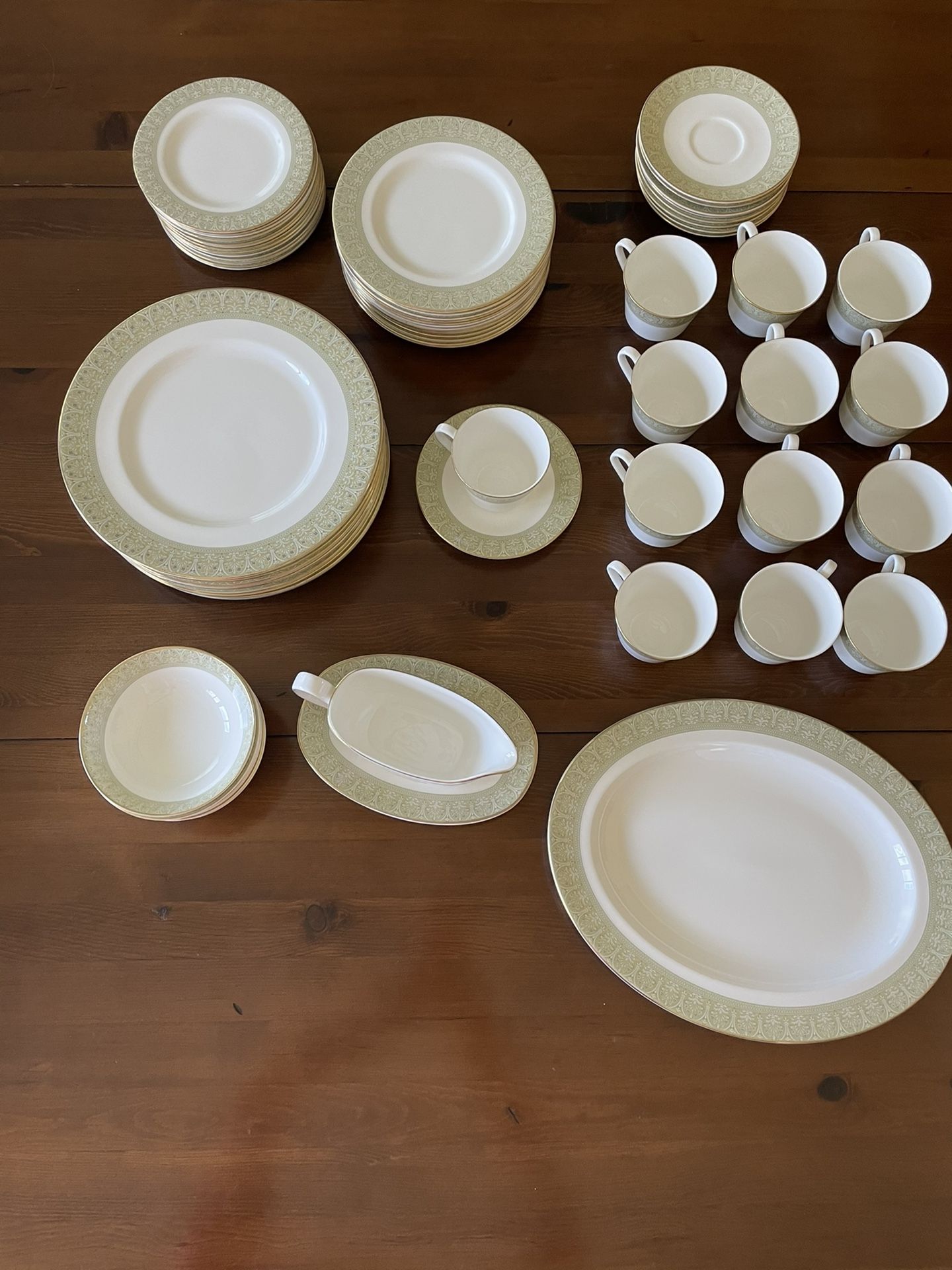 Royal Doulton China- Sonnet Pattern