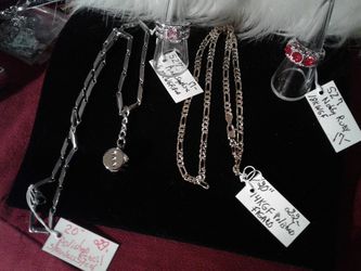 Beautiful items chains & Rings $17-29$ Thumbnail