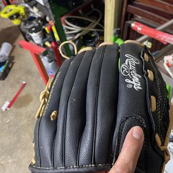 Softball Glove Thumbnail