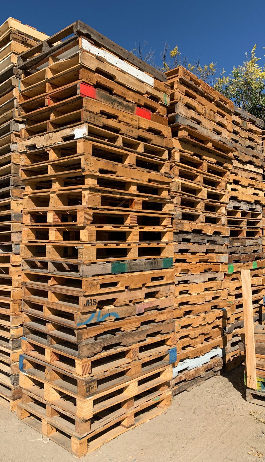 Pallets 48X36 for Sale in Riverside, CA OfferUp