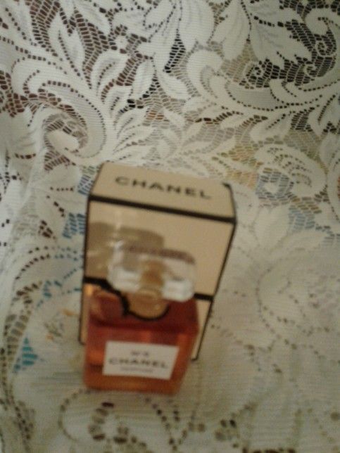 Chanel N. 5 Made In France 15 Ml ,.5 Oz Splash Vintage $ 125 Perfume