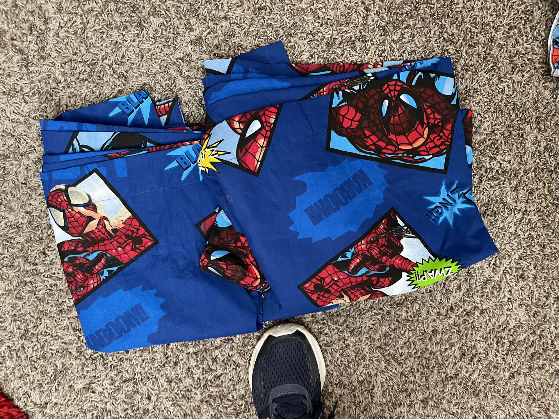 Spider-Man Bedroom Set and DecorTwin 