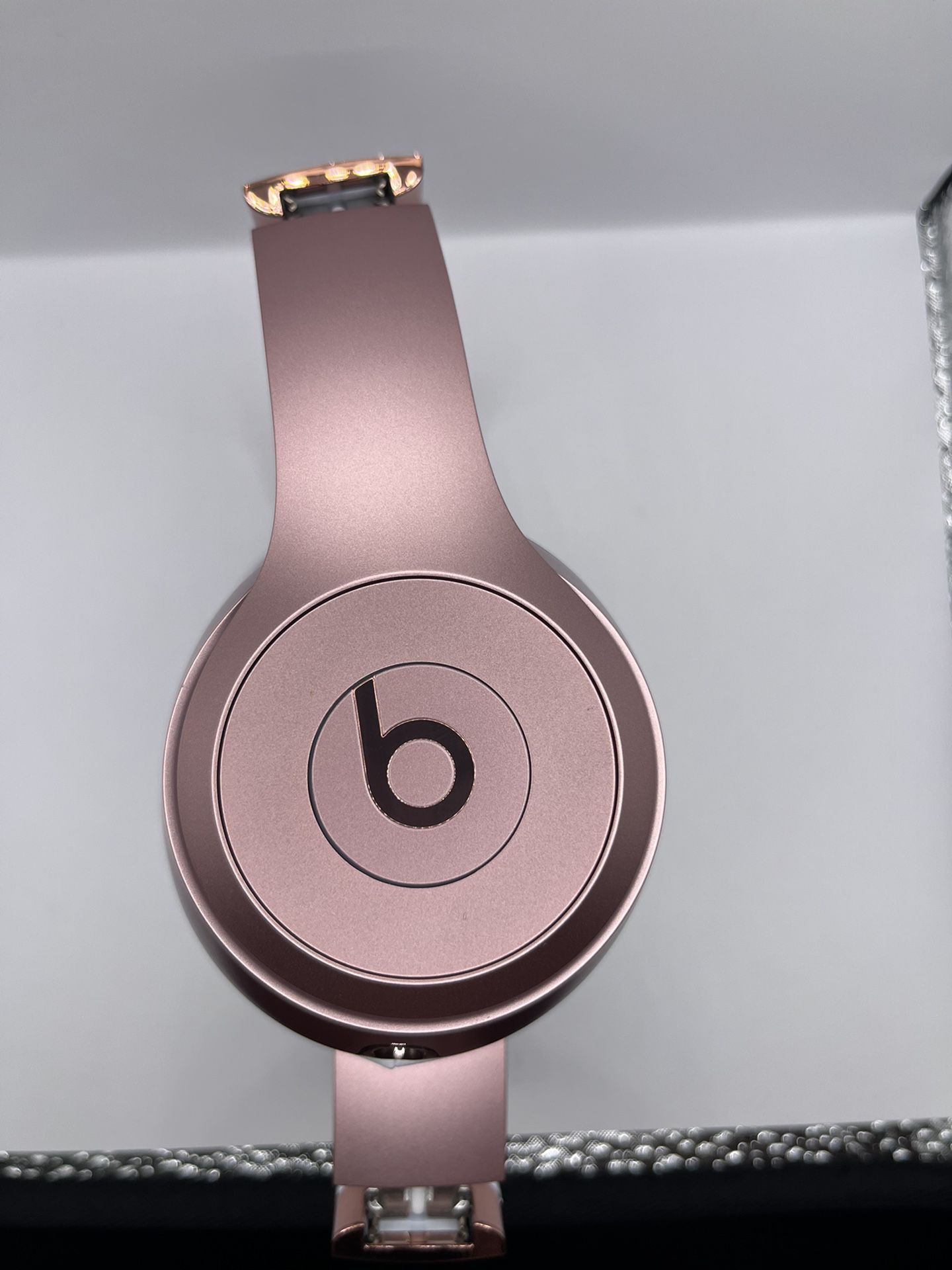 Beats Solo3 Wireless On-Ear Headphones - Apple W1 Headphone Chip, Class 1 Bluetooth, 40 Hours of Listening Time, Built-in Microphone - Rose Gold (Late