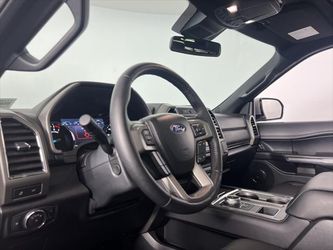 2021 Ford Expedition Thumbnail