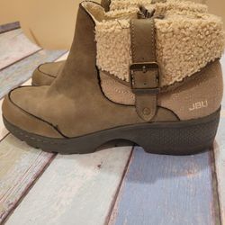 Women Winter/snow Ankle Boots Size US 9M Thumbnail
