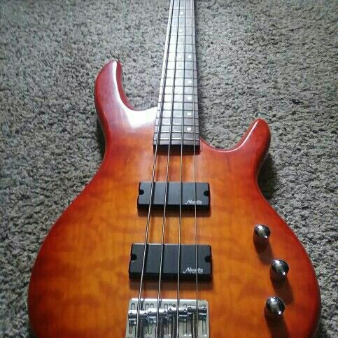 80's Alvarez 4 String Bass/ Trade for lead guitar or short scale bass