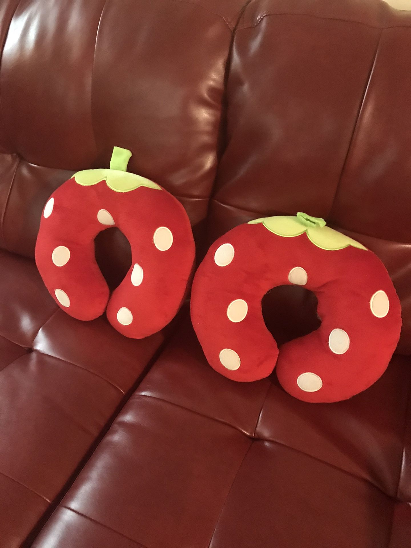 2 Kids travel neck pillow
