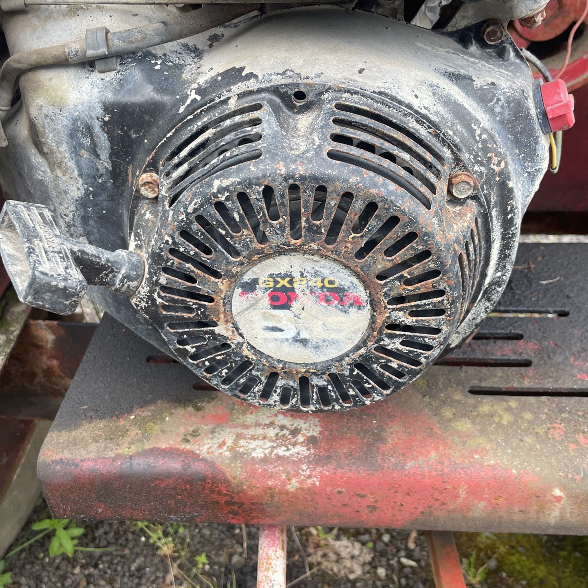 Concrete mixer with eight horse Honda motor 503 /656/3333
