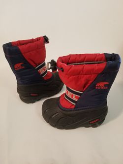 Snow boots Toddler Size 7 ( 2-3 Years) Thumbnail