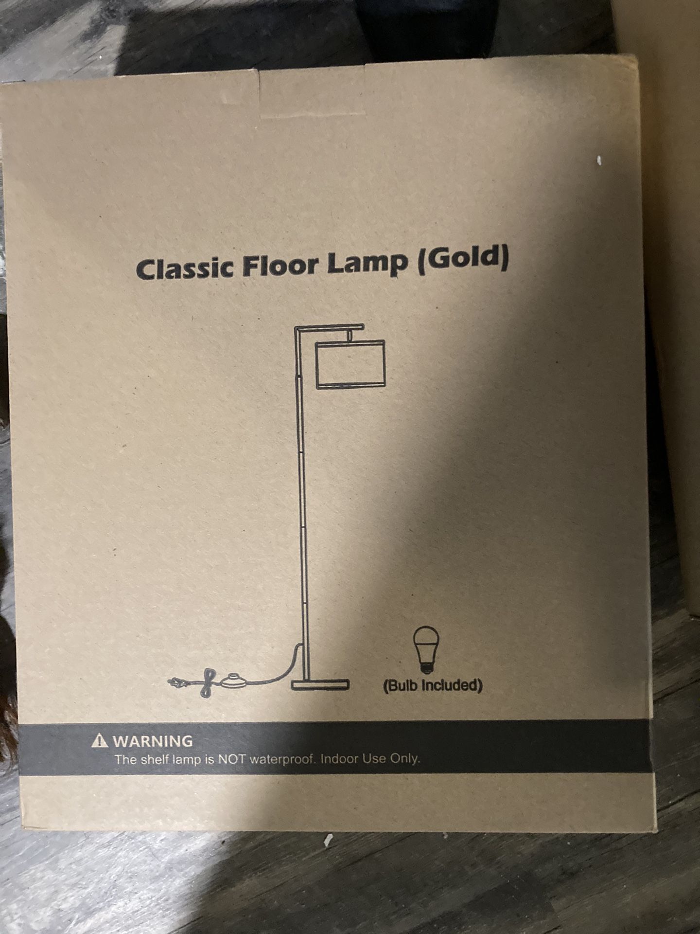 Lamps And Photos Frames