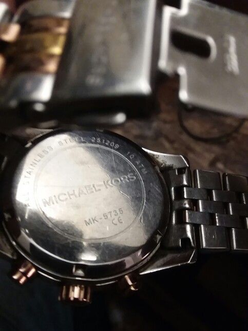 Michael kors watch beautiful shape womens.. new it was 338c
