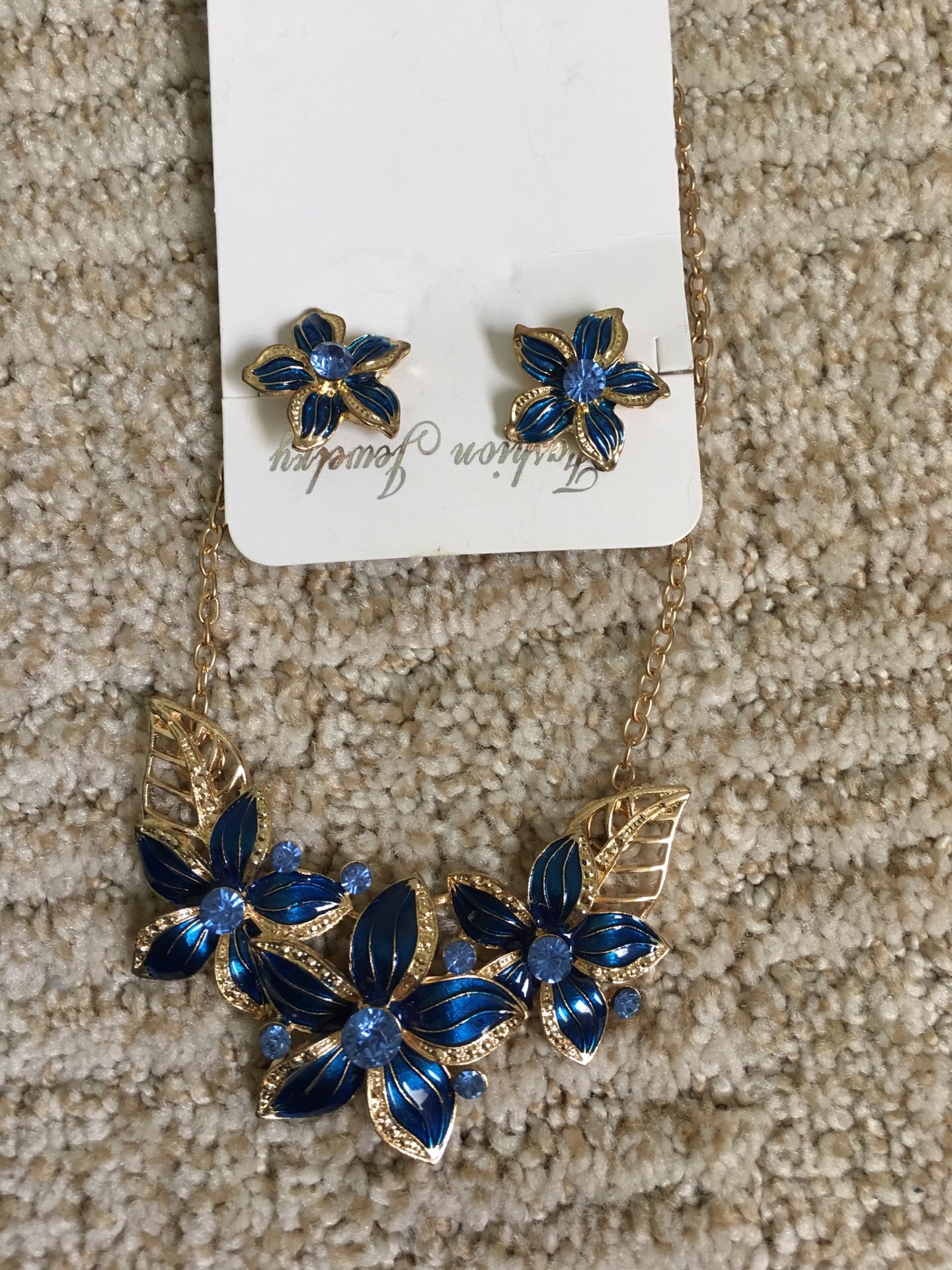 Necklace with earrings