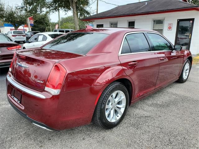2018 Chrysler 300