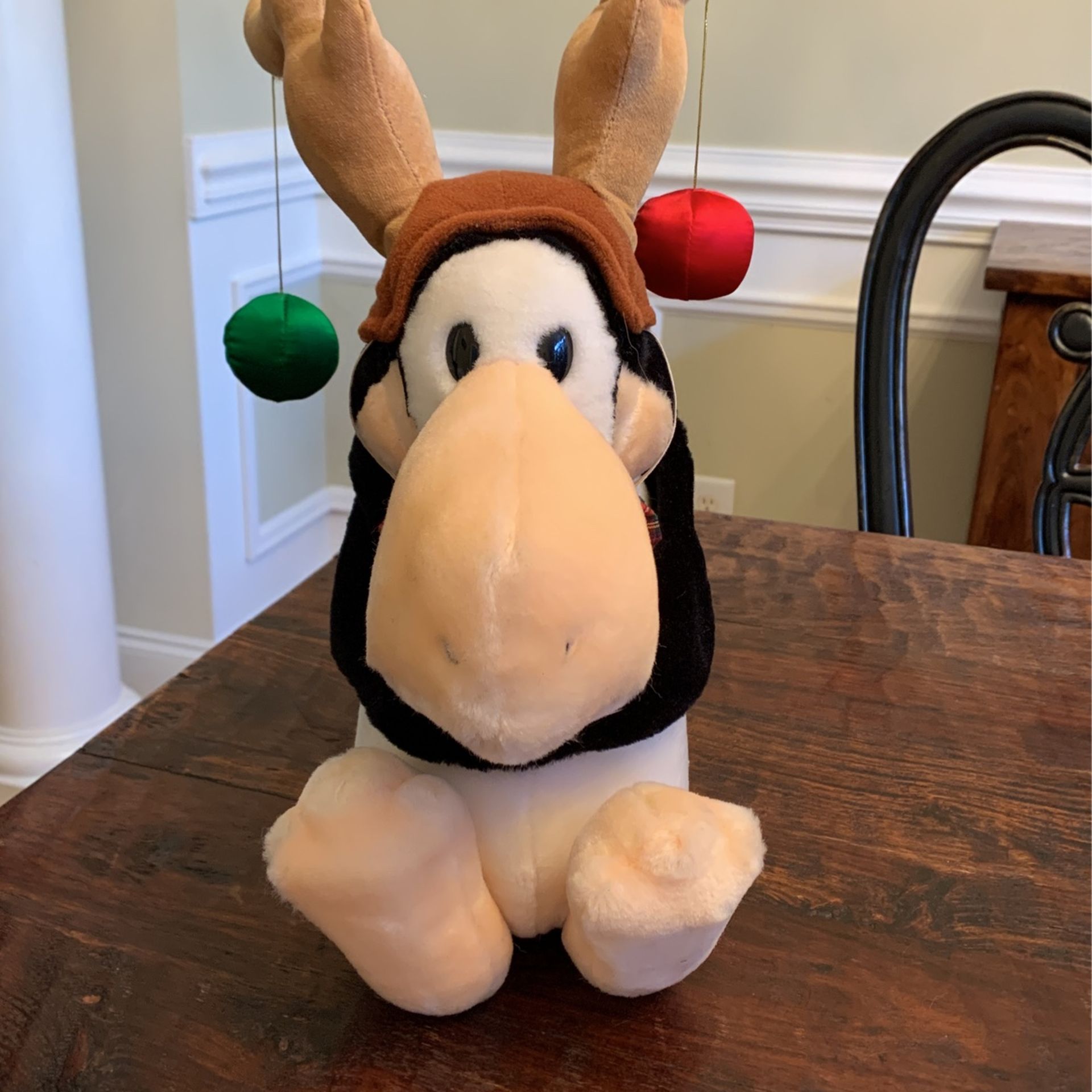 Bloom County Opus the Penguin Cartoon character by Pulitzer Prize Winning Cartoonist Guy Berkeley "Berke" Breathed, Clean